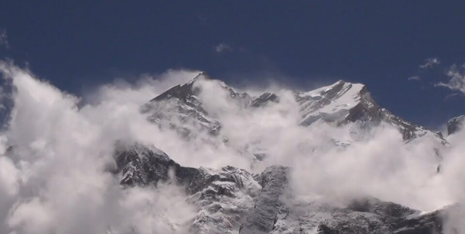 2012. Annapurna