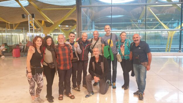 Todo el grupo en Madrid. Comienza la aventura…