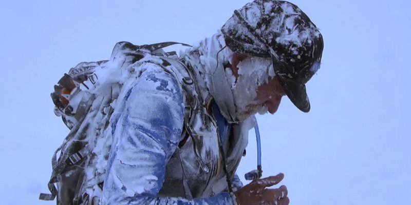 Carlos tras la avalancha