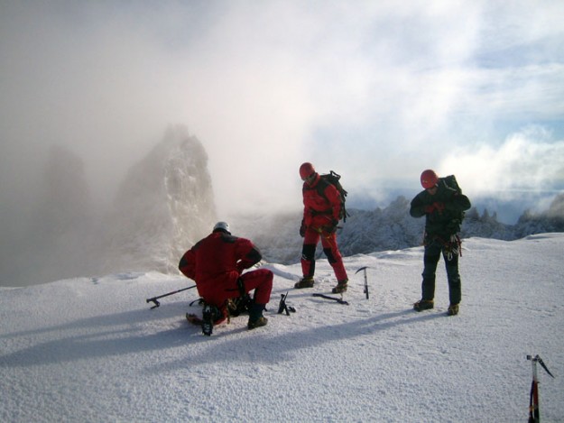 Crampones y piolet